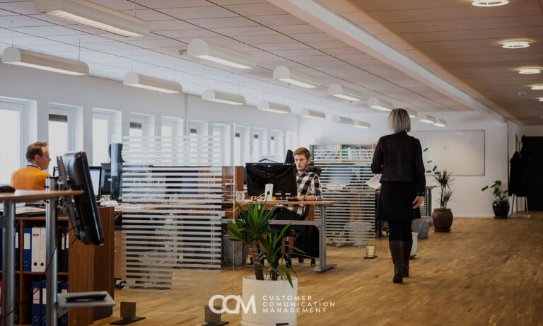 Administración pública: cómo agilizar trámites y notificaciones ciudadanas gracias al CCM